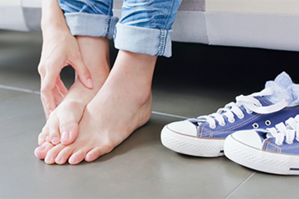 How a Podiatrist Treats Athlete's Foot